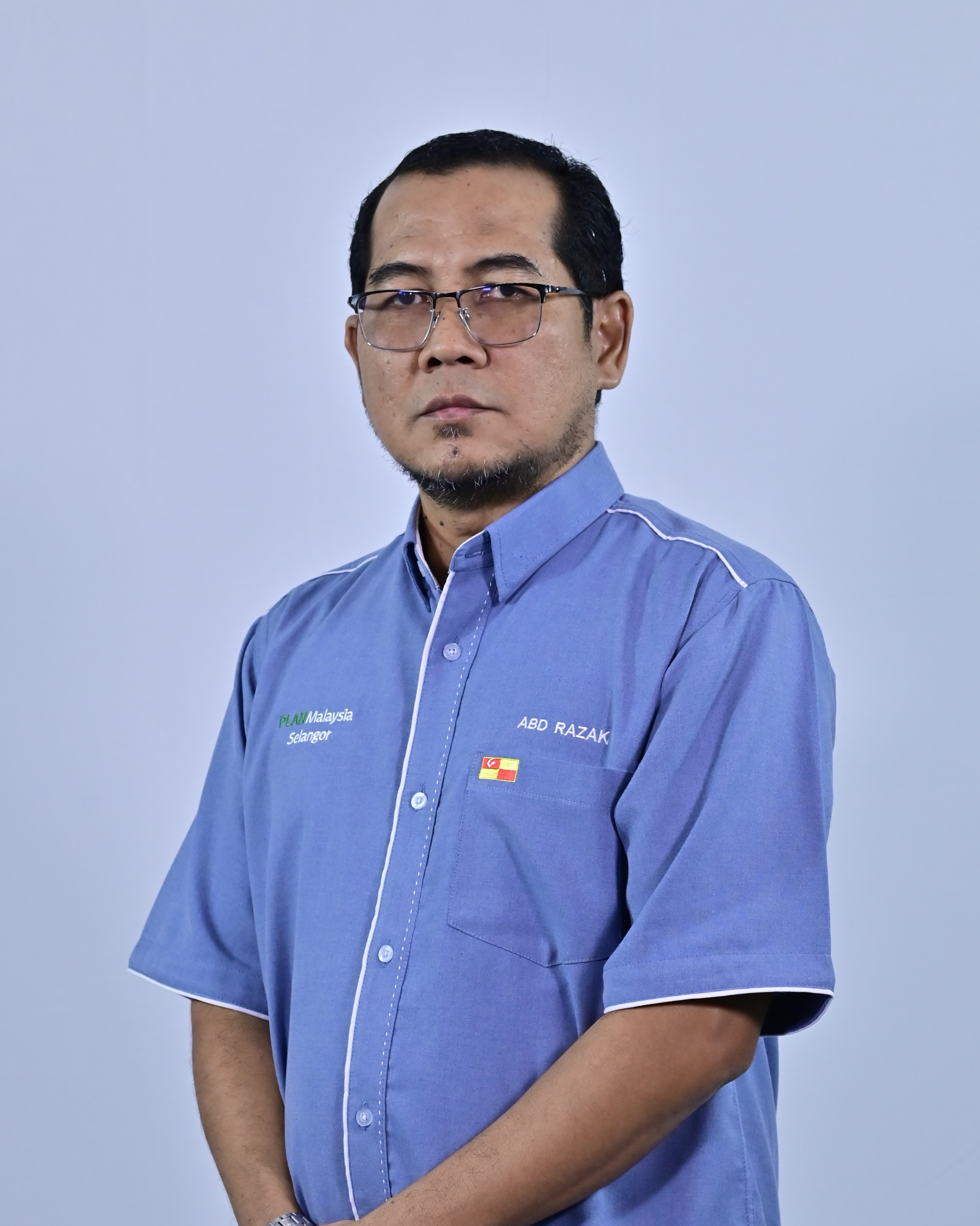 Staff Photo ABD RAZAK BIN ALI